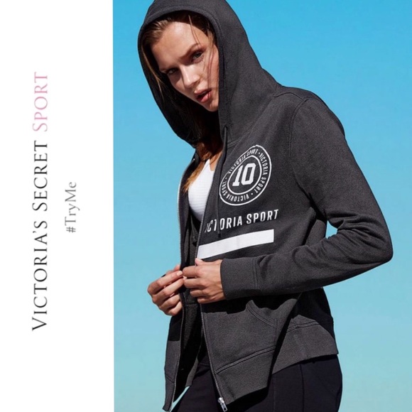 classic zip up hoodie